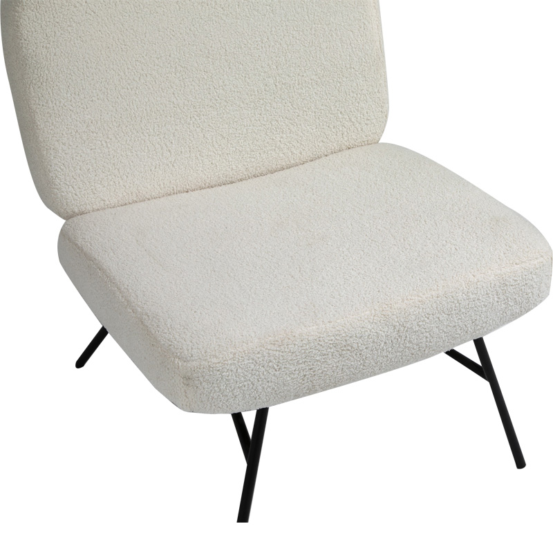 AH-0040 Sillón moderno sin brazos con respaldo rectangular redondeado en lana de cordero